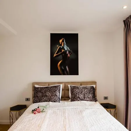 Aviatiei Tower, Luxury Apartment, Brand New, Underground Parking Bucarest