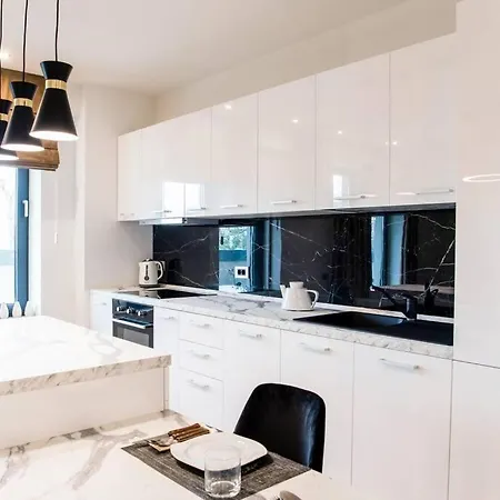 Aviatiei Tower, Luxury Apartment, Brand New, Underground Parking Apartment